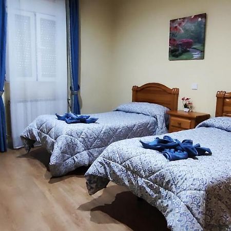 Hostal Hotel El Chato El Barraco ภายนอก รูปภาพ